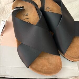 Birkenstock Minimalist Black and Tan Slide Sandals, size 38, Narrow fit, NWT